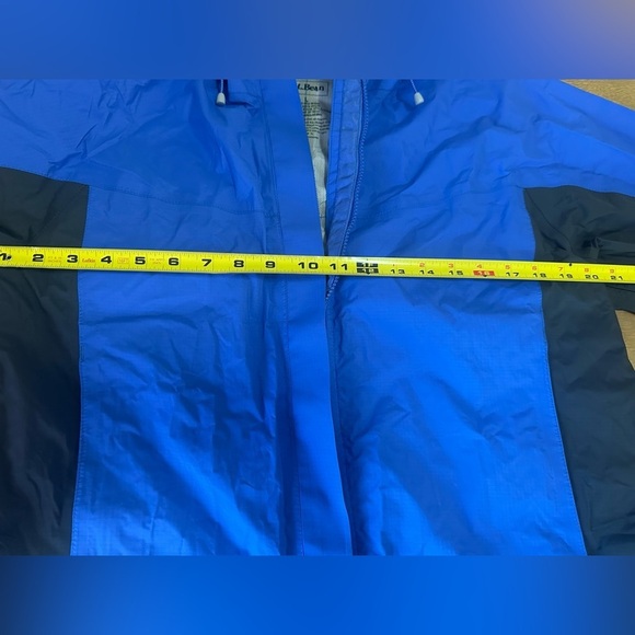 LL Bean Women’s Blue Windbreaker Jacket Size Large - Picture 5 of 10